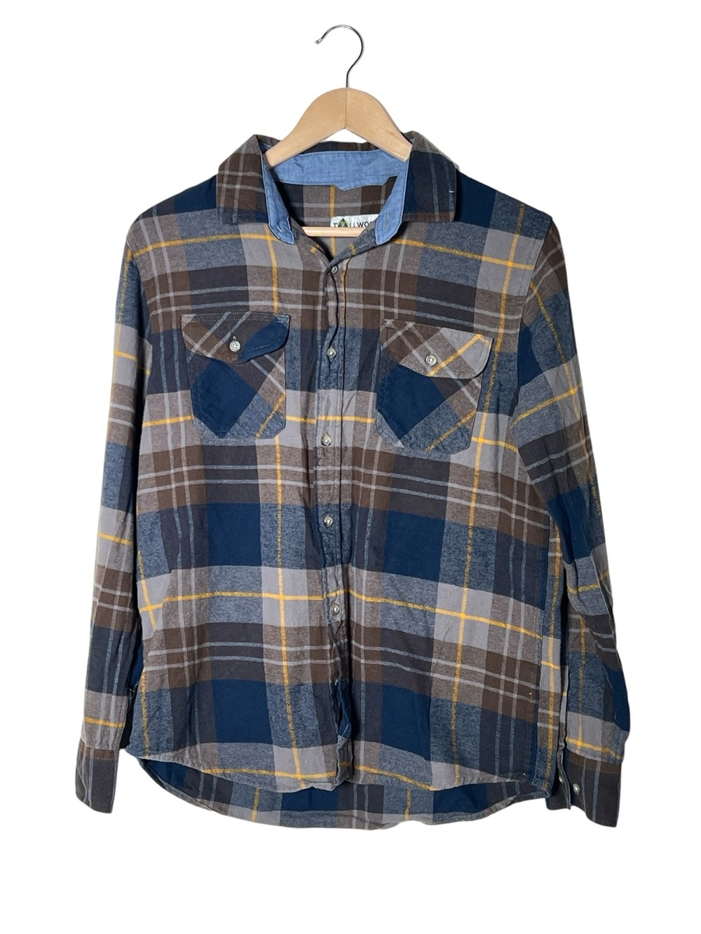 Tallwoods blue and brown flannel men's button-down shirt size medium? M B84